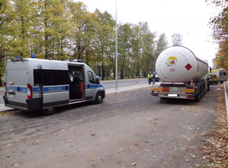 Patrole ITD i Policji kontynuują kontrole tirów