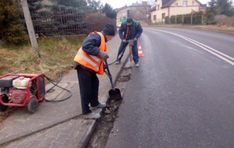 Na drogach trwają bieżące naprawy