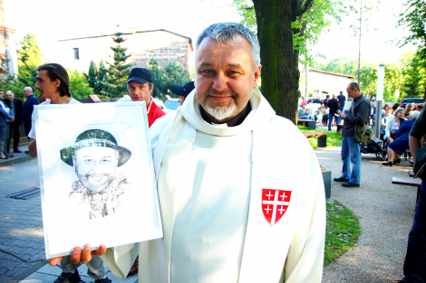 Ksiądz Mirosław Tosza, założyciel i duszpasterz wspólnoty obchodził 25-lecie swoich święceń kapłańskich.